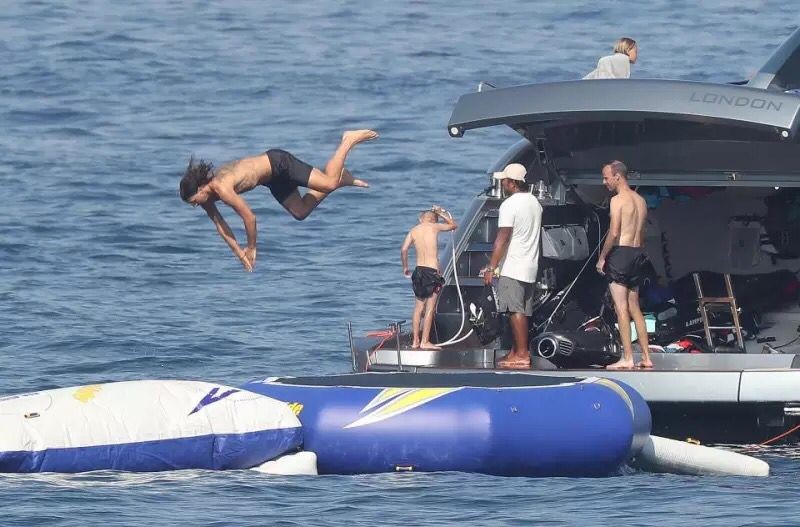 伊布球衣11-12赛季,阿迪达斯出售reebok