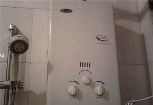 燃气热水器怎么水忽冷忽热,燃气热水器水忽冷忽热怎么回事