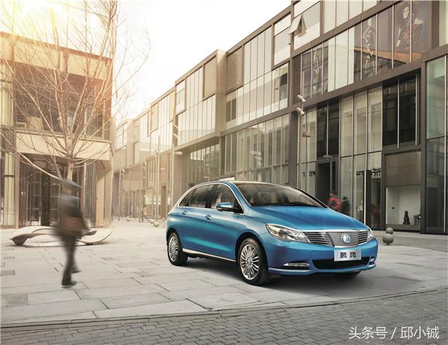 腾势改装有轨和无轨哪个好用,腾势变床车