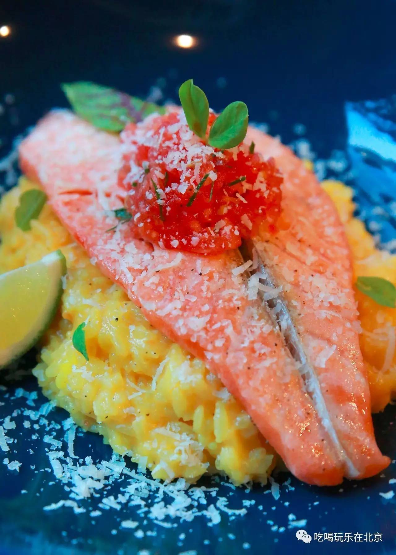 三里屯的这家店,让我甘心被“无人头”戏弄