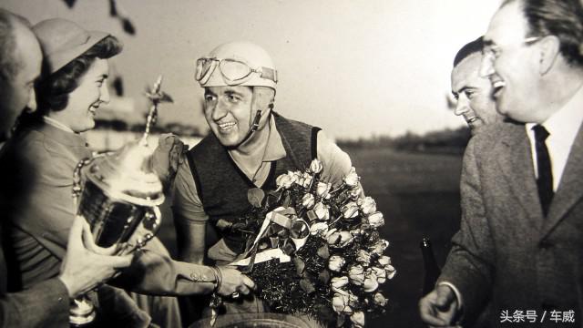 70张珍贵老照片,70年代珍贵照片100张