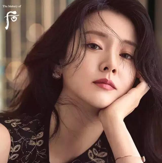 解锁逆龄冻龄美肌秘诀,四十岁以上的女性增肌冻龄抗衰老