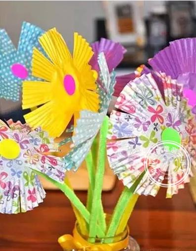 瓶子花朵手工制作幼儿园,瓶子创意花手工幼儿园