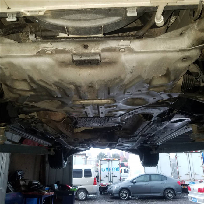 都说养车难养车吧,15万公里的c200值得买吗