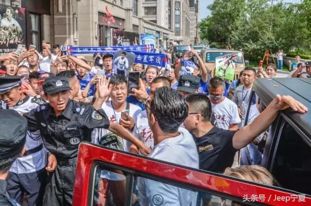 jeep牧马人纪录片,jeep牧马人撒哈拉2017