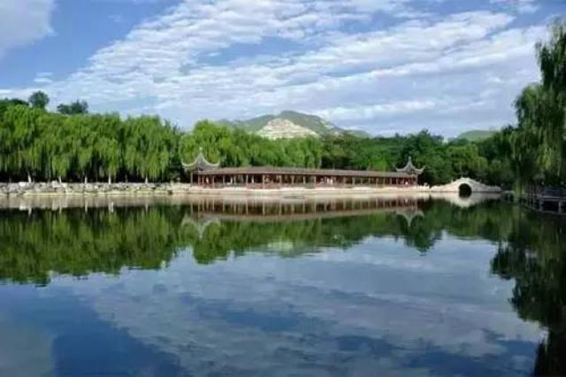 只是去个公园,却翻了几座山!