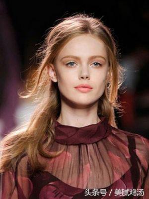 刘海尴尬期这样处理简单又好看,刚剪的刘海怎么处理好看