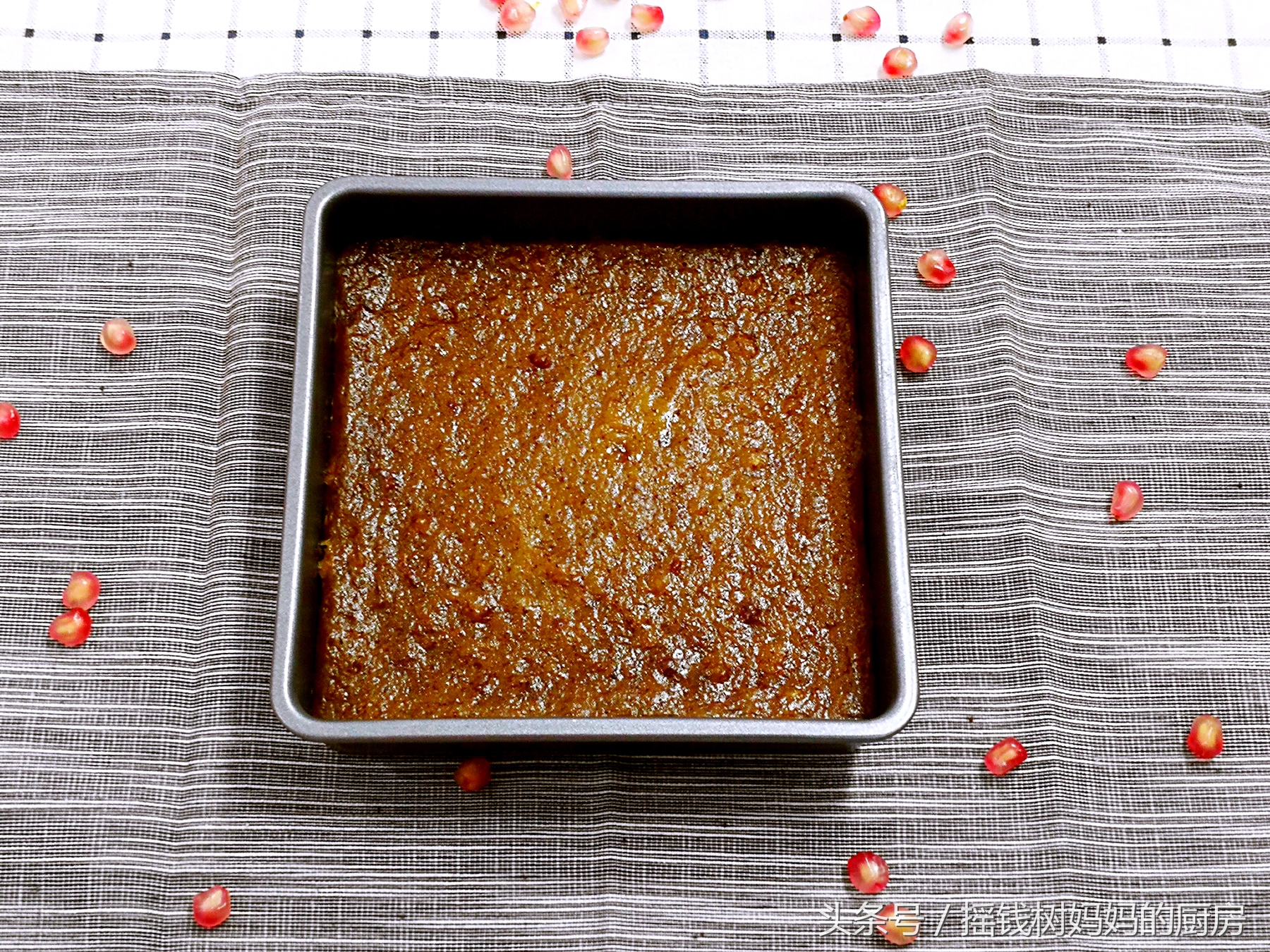 这款经典的红枣甜点，在家就能做，十几分钟搞定味道不输专卖店！