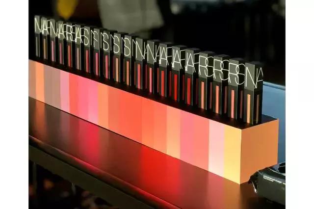 今年最热门的口红是哪几款,2016最火口红品牌