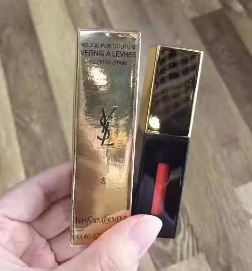 圣罗兰最美的9只口红方管,圣罗兰最美的9只口红广告