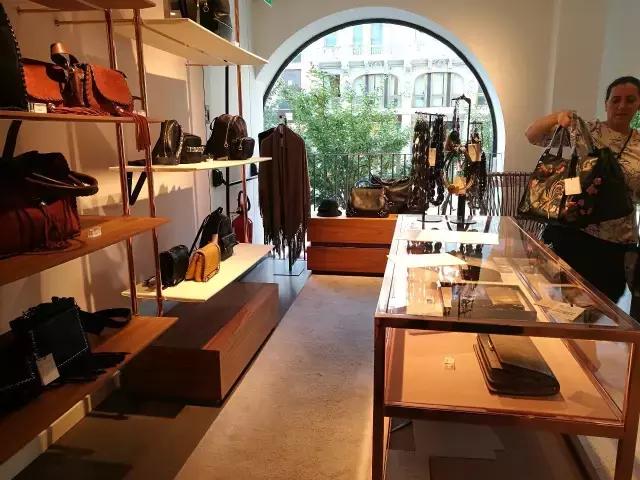 米兰购物必买清单有哪些,米兰购物哪些品牌划算