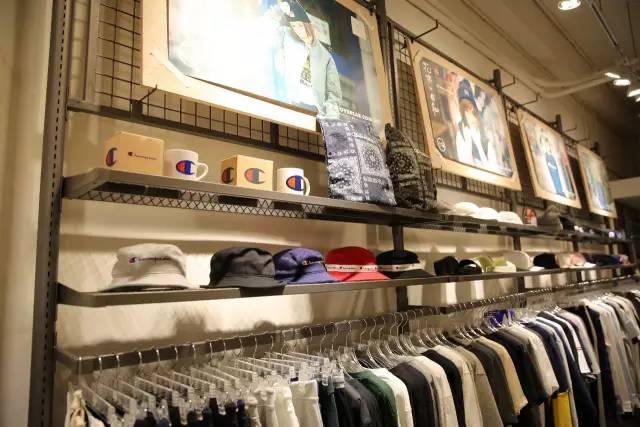 七夕福利|你穿这么潮,就来Supreme逛逛吧