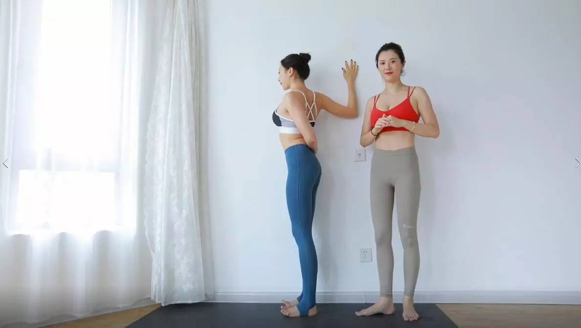 胸部严重下垂干瘪怎么办瑜伽动作,女性胸部挺拔靠什么支撑