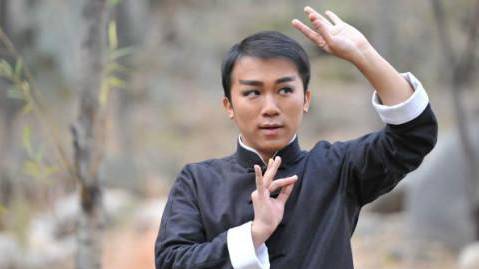 姣忎釜浜哄績涓兘鏈変竴涓懆鏄熼┌,涓栫晫涓婂彧鏈変竴涓懆鏄熼┌