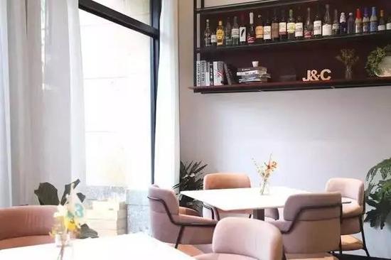 郑州情侣必打卡餐厅推荐,郑州最适合约会聚会的13家餐厅