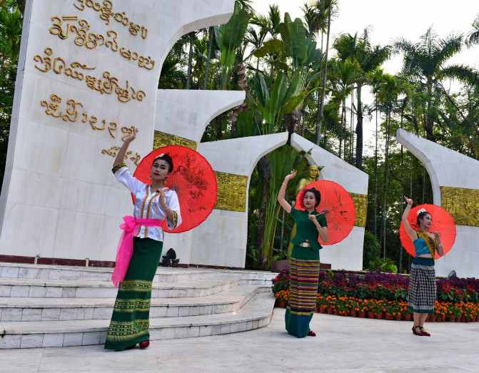 去西双版纳旅游吃住行攻略,去西双版纳旅行自由行攻略