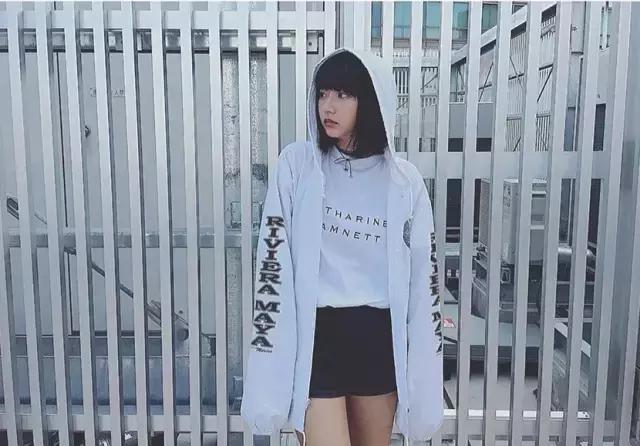 三吉彩花无美颜无滤镜素颜高清,三吉彩花短发美图高清