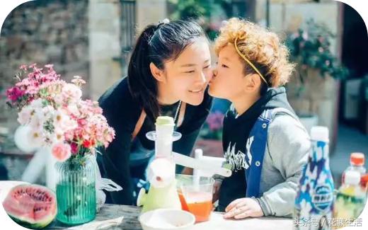 她把2000平方的屋子改造成花园,夫妻花3万改造荒废20年的农村老屋