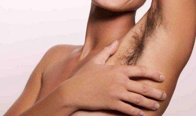 怎么清洗腋毛上的白色分泌物,腋毛上的白色物质难清洗