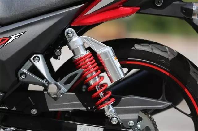 力帆kpr150和豪爵df150哪个好,豪爵df150适合年轻人吗