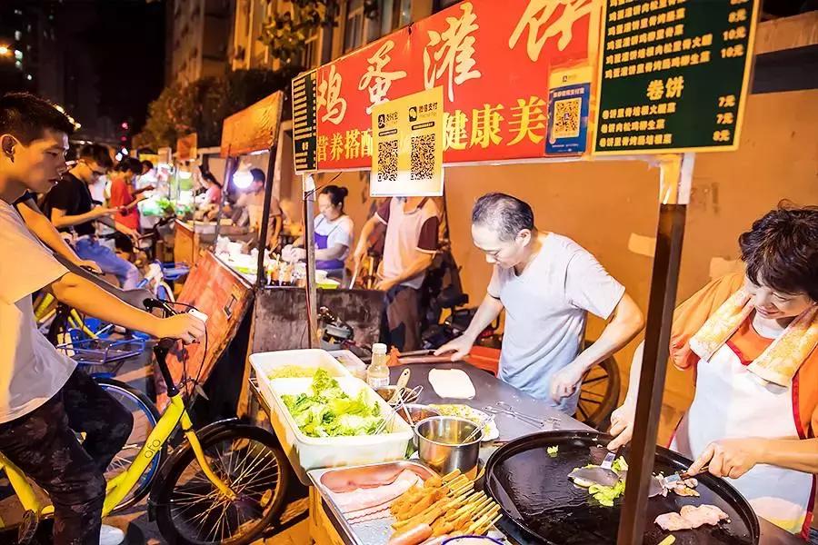 走！去南湖的“堕落街”再当一回学生伢！