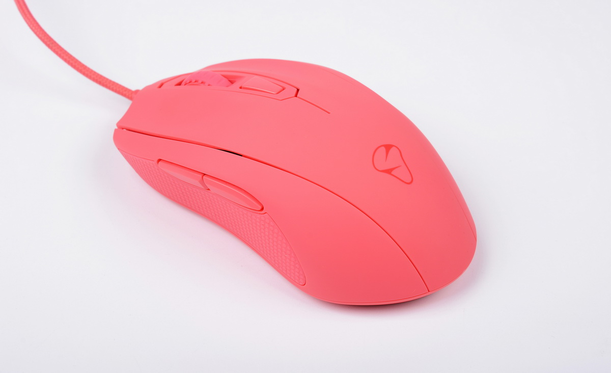 美的不像个游戏鼠标，麦傲尼克斯Castor霜糖红体验