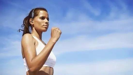 最好看的健身运动套装,潮流健身运动必备装备