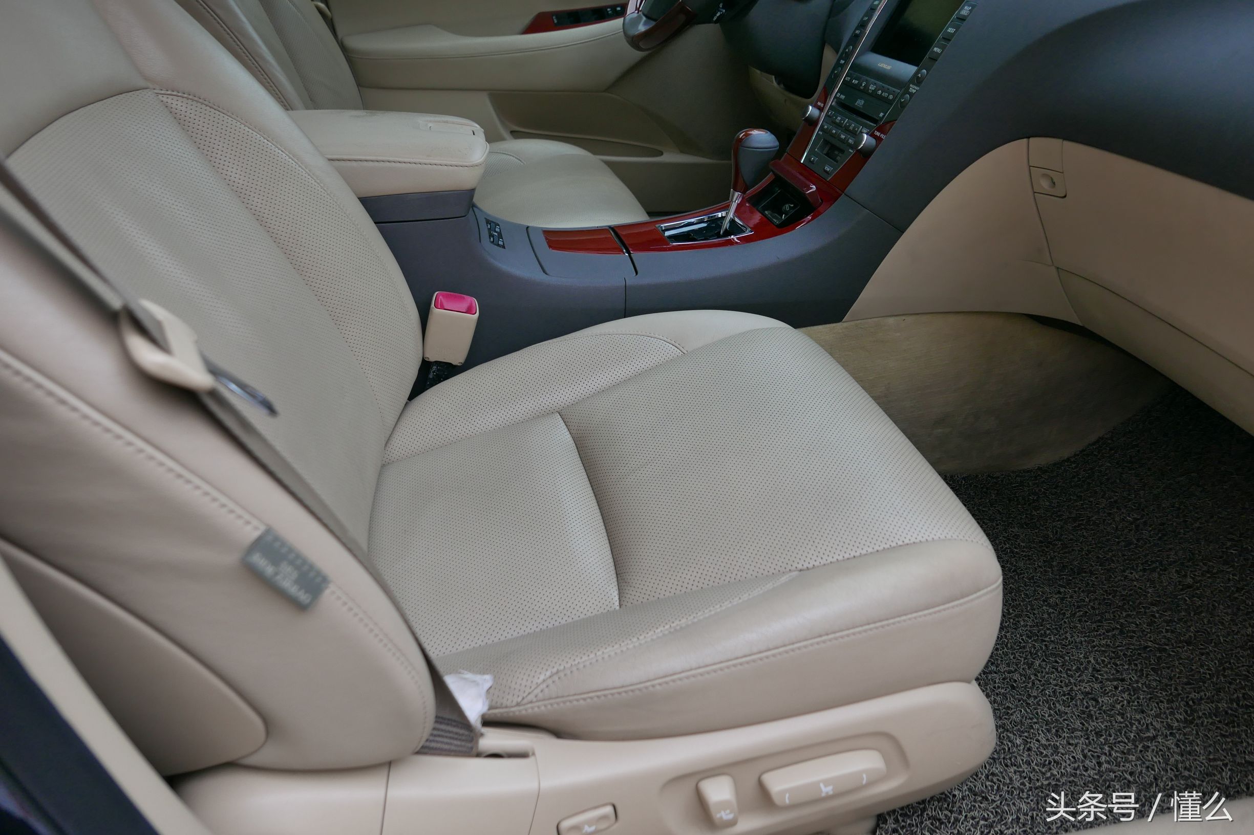 雷克萨斯es350平行进口讲解,雷克萨斯es350用原厂件翻新