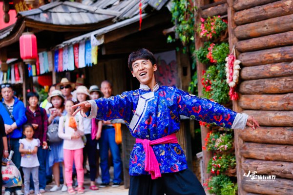 历史底蕴与现代繁华在此交融,历史与现代并存的城市