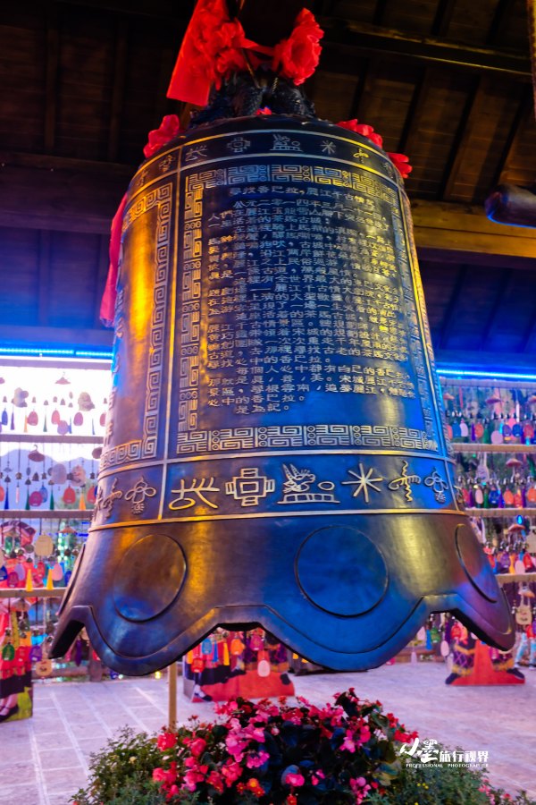 历史底蕴与现代繁华在此交融,历史与现代并存的城市