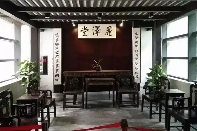 了解一座城的方式就是去当地的博物馆和菜市场，来长沙这些博物馆定让你不虚此行