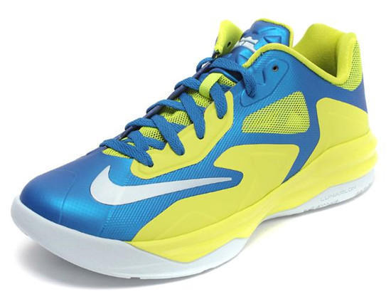 nba球星对詹姆斯球鞋的评价,詹姆斯支线见证5代偏小吗