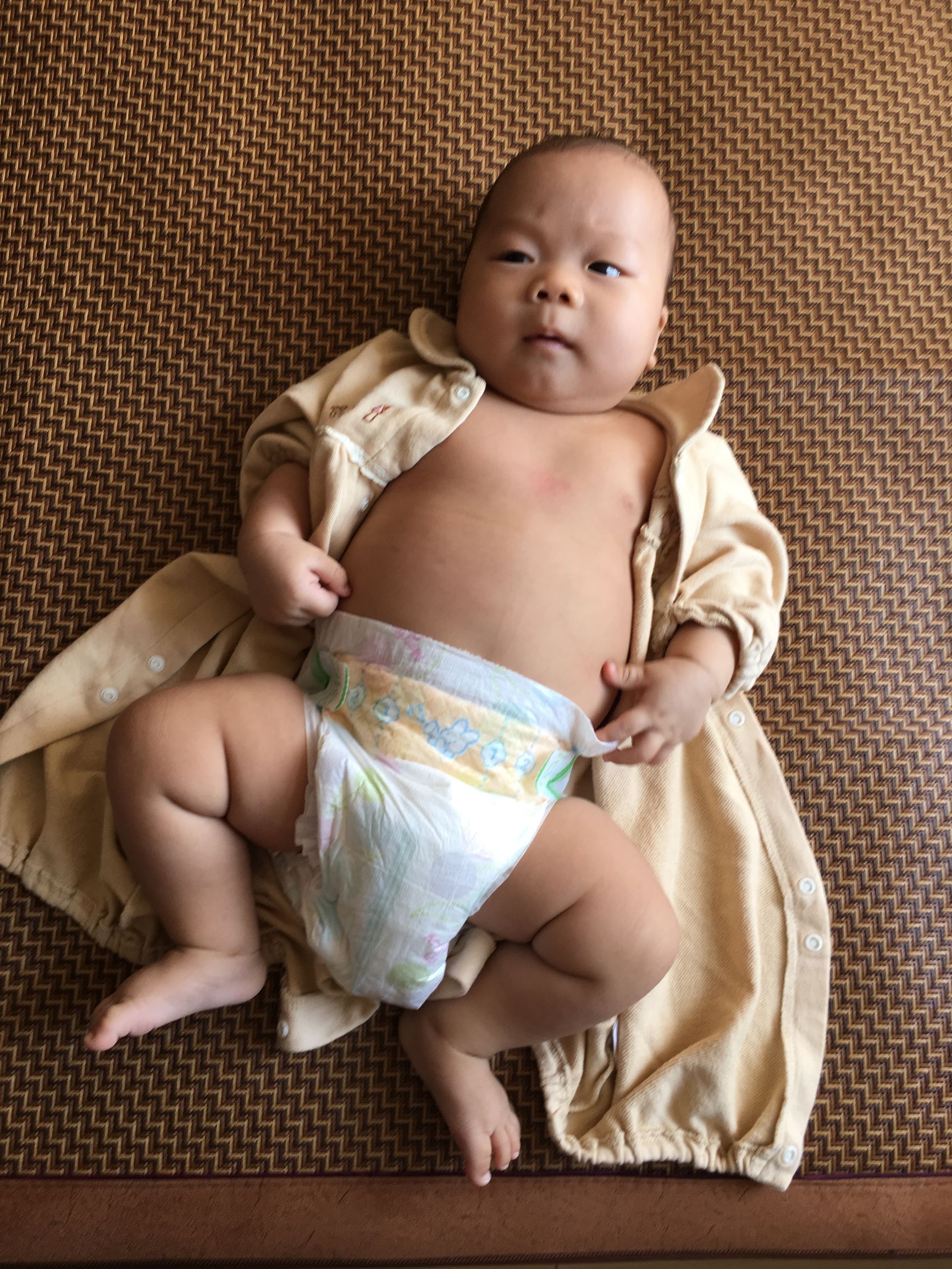 三个月婴儿发育标准表图片,三个月宝宝的发育实录