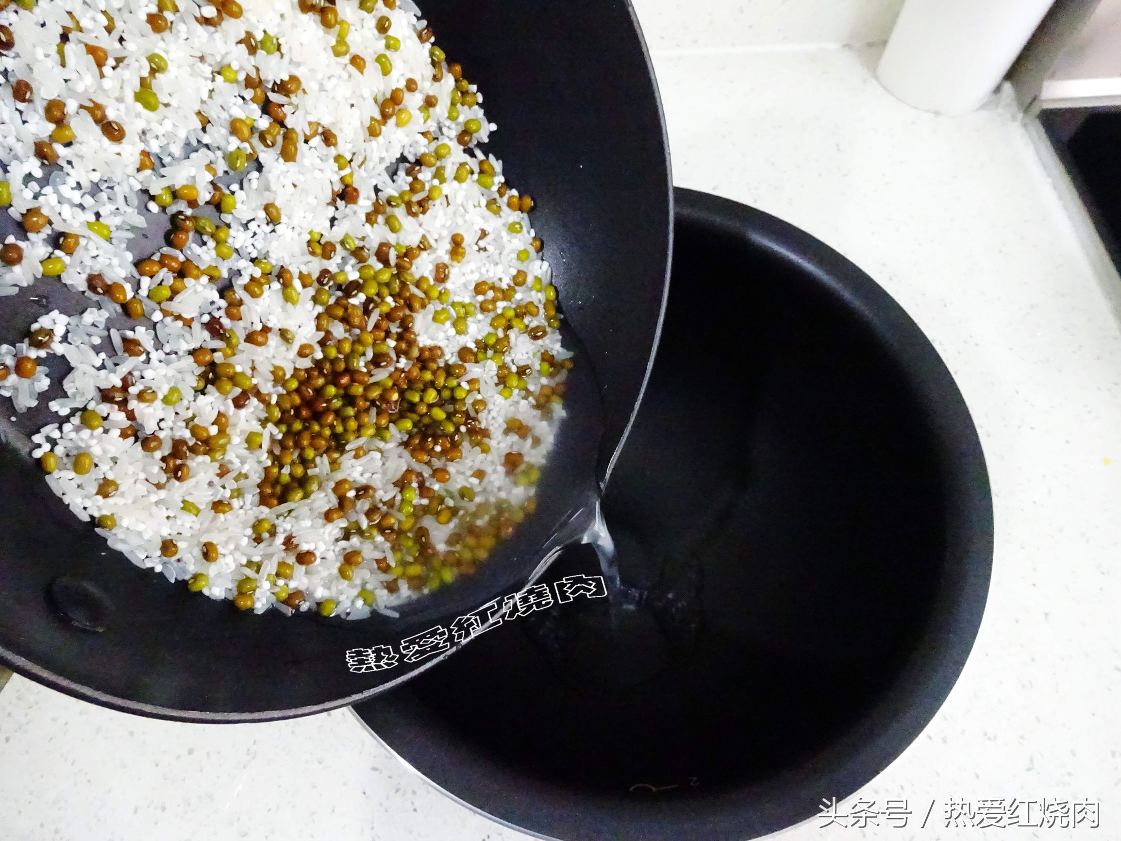 熬粥不浓稠,熬粥太稠了加凉水好还是热水好