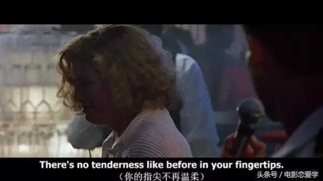 男子女厕所撩妹，简直*兽禽**！