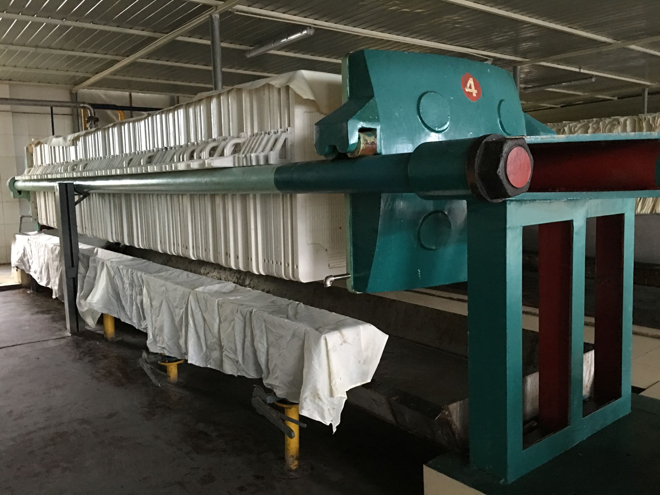 花生油是怎样榨出来的,花生油是怎么榨的