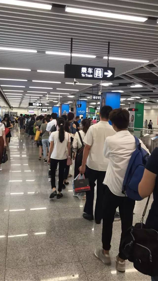 石家庄99%人的上班状态，最后一个说到心坎里了！