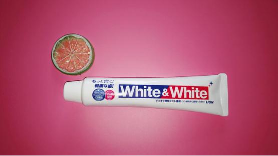 网上美白牙膏是真的吗,美白牙膏真的能美白吗