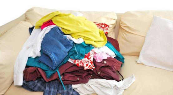 不打柜子怎么增加收纳空间,越来越多人不用电视柜