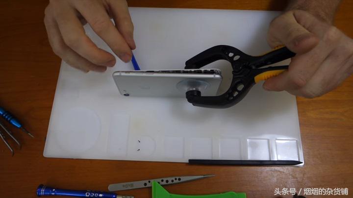 iphone7的耳机孔在哪,iphone7没有耳机孔怎么办