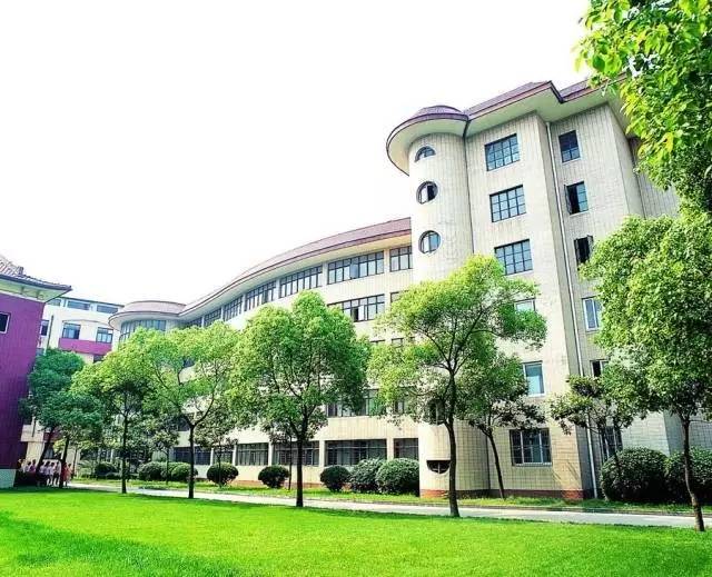 上海100多所学校同时被国家点名表扬！有没有你的母校？