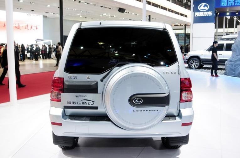 国产硬派越野车猎豹,国产猎豹飞腾越野视频