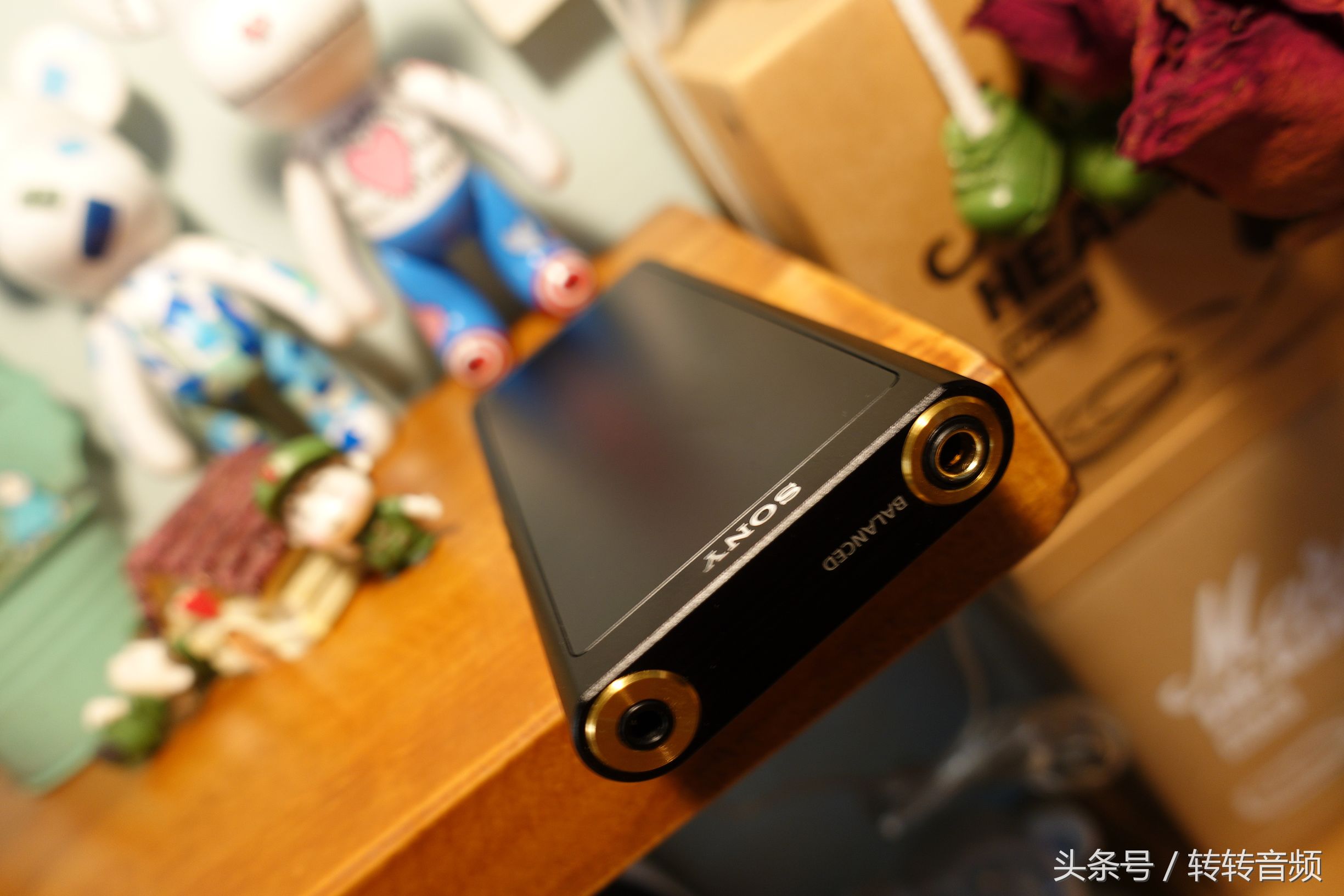 索尼zx300a和艾利和对比评测,索尼zx300a测评多少钱