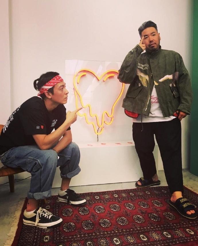 陈冠希最新联名上脚,陈冠希上脚板鞋