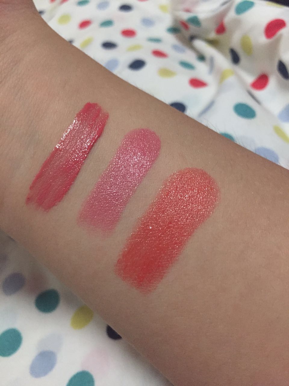 第一次约会送口红合适吗,谈恋爱用什么口红才好看