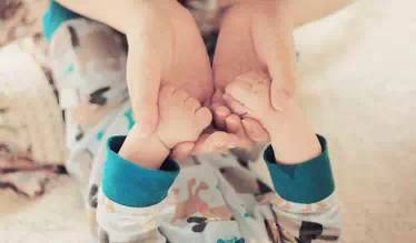 婴儿长牙期饮食结构调理,宝宝长牙睡不好觉吃什么