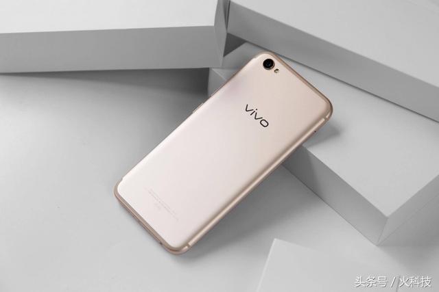 vivo和OPPO最值得工厂妹选择的一款手机，你选了吗？