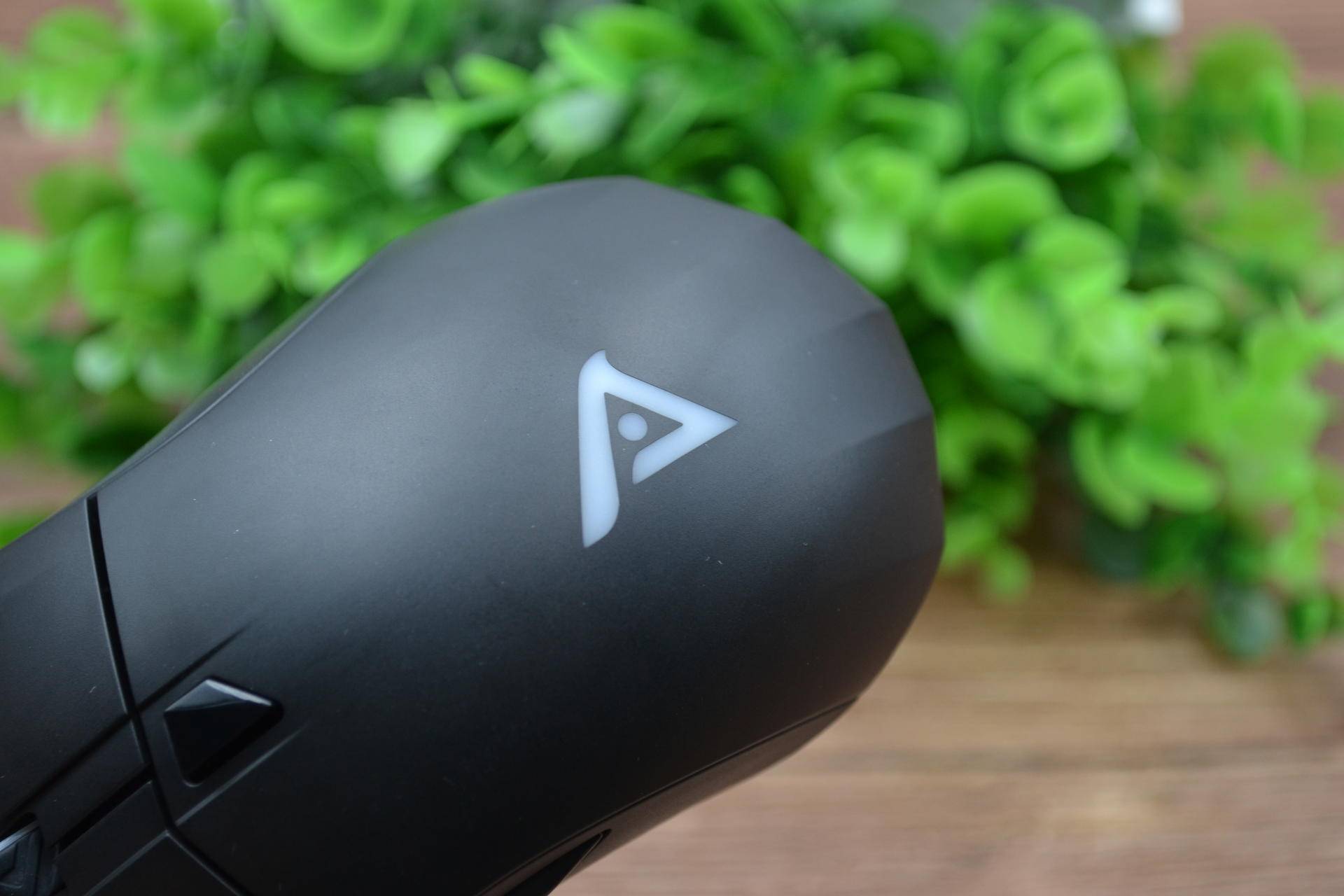 吃鸡神器测评天使之翼,吃鸡神器测评六指