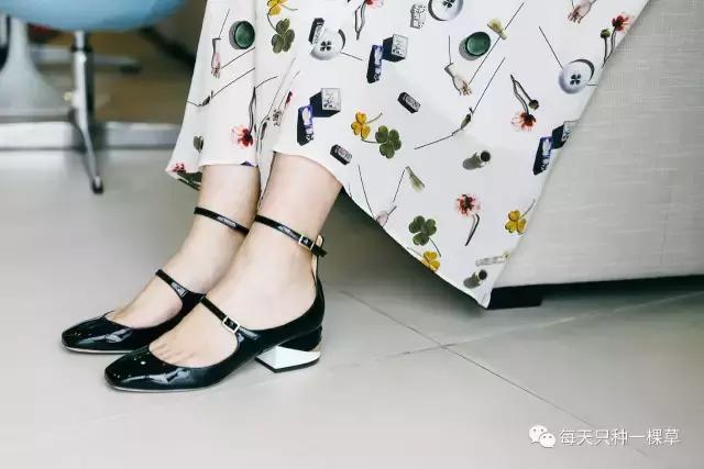 战利品｜助理*妞小**跟我出了一趟差，居然买了这么多！