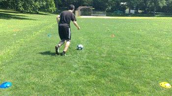 教你快速摆脱停球和转身一气呵成,哈维停球摆脱集锦